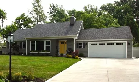 113 Harvey, Avon Lake, OH 44012