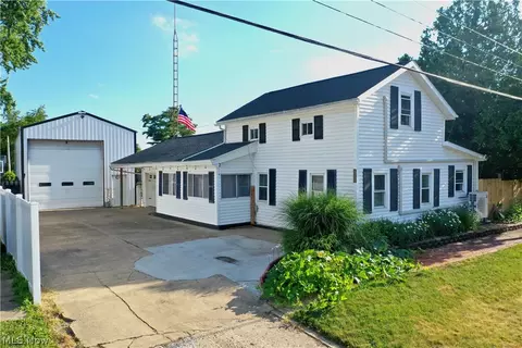 513 W Main St, Holmesville, OH 44633