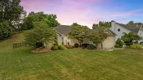 1349 Timbertop Dr, Tallmadge, OH 44278
