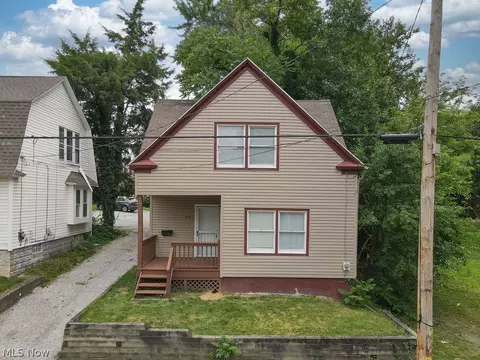 475 Crouse St, Akron, OH 44311