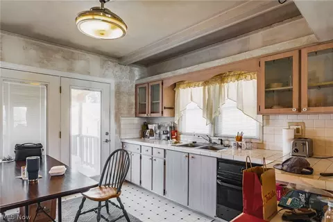 Kitchen - 502 Cherry Ave, Williamstown, WV 26187 photo 1 of 3