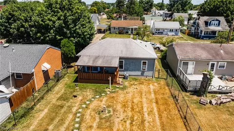 View/Area - 502 Cherry Ave, Williamstown, WV 26187 photo 1 of 4