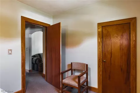 Entry Way - 502 Cherry Ave, Williamstown, WV 26187 photo 1 of 1