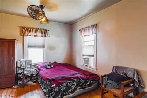 Bedroom - 502 Cherry Ave, Williamstown, WV 26187 photo 3 of 3