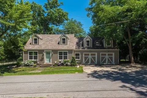 24919 Sunset Dr, Bay Village, OH 44140