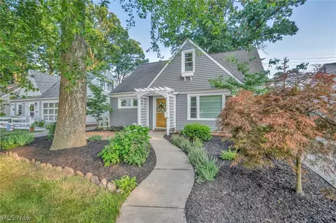 24005 Knickerbocker Rd, Bay Village, OH 44140