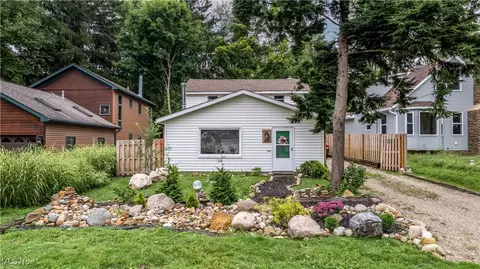 1465 North Blvd, Kent, OH 44240