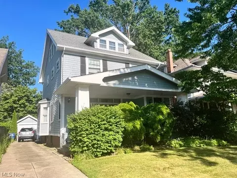 1305 Ramona Ave, Lakewood, OH 44107