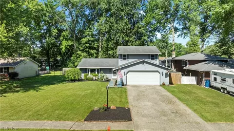 5944 Emerald St, North Ridgeville, OH 44039