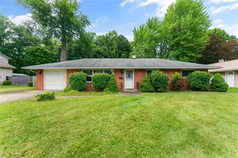 4492 Lockwood Blvd, Youngstown, OH 44511