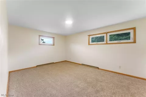 195 N Bridge St, Struthers, OH 44471 photo 26