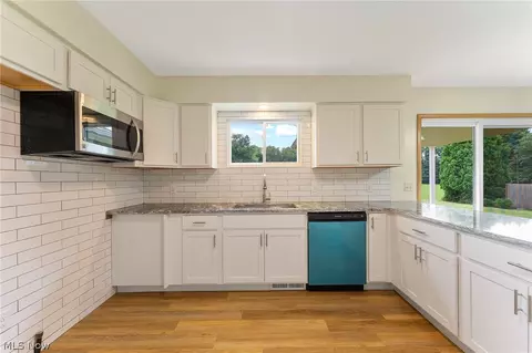 195 N Bridge St, Struthers, OH 44471 photo 13