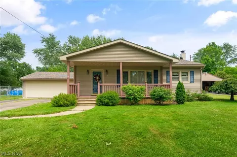 5140 Kuszmaul Ave NW, Warren, OH 44483