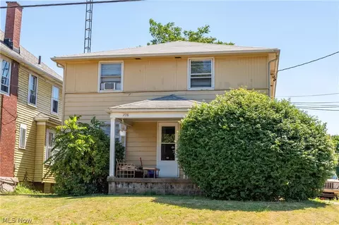 208-210 Ingram Ave SW, Canton, OH 44710