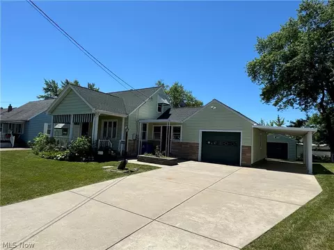 830 Gary Ave SE, Girard, OH 44420