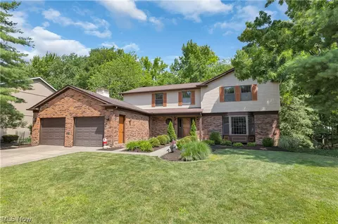 19298 Trillium Trl, Strongsville, OH 44149