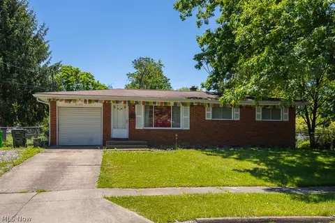2190 Bryn Mawr, Stow, OH 44224