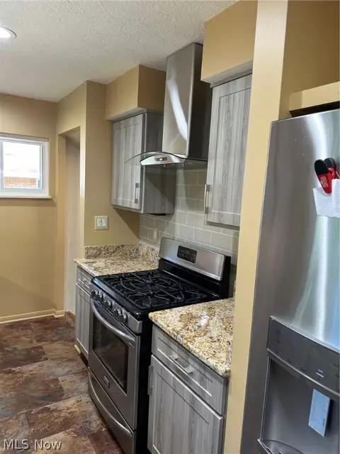 Kitchen - 414 Cherry Ln, Seven Hills, OH 44131 photo 2 of 3