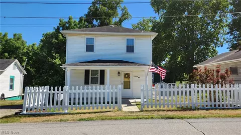 2906 7th Ave, Parkersburg, WV 26101