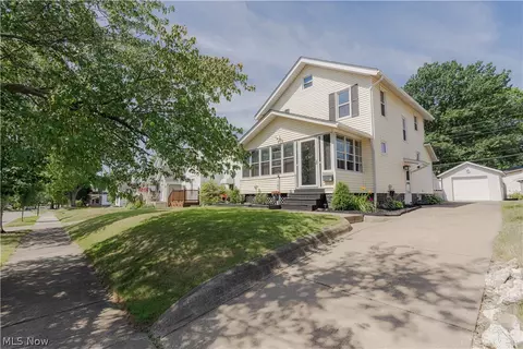 1780 Glenmount Ave, Akron, OH 44301 photo 2