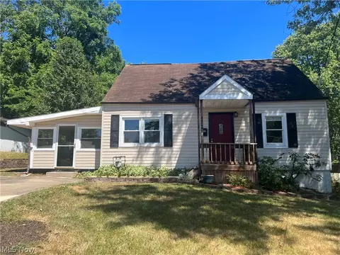 4504 Packard, Parkersburg, WV 26104
