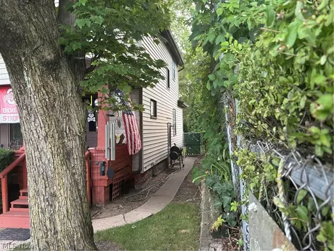 511 Boylan Ave SE, Canton, OH 44707 photo 2