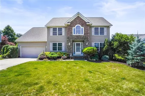 5022 Pebblehurst Dr, Stow, OH 44224