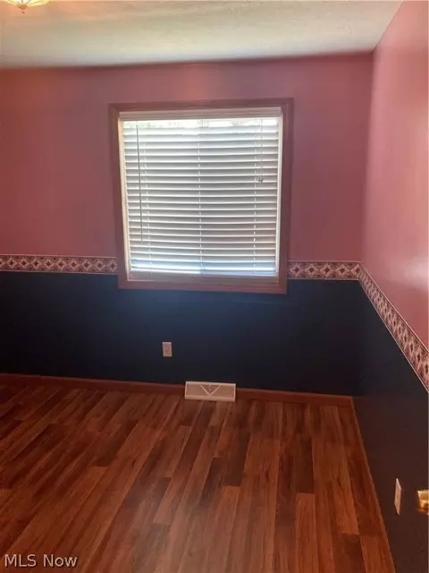 449 Colgate Ave, Elyria, OH 44035 photo 8