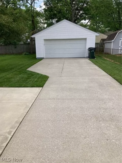 449 Colgate Ave, Elyria, OH 44035 photo 23