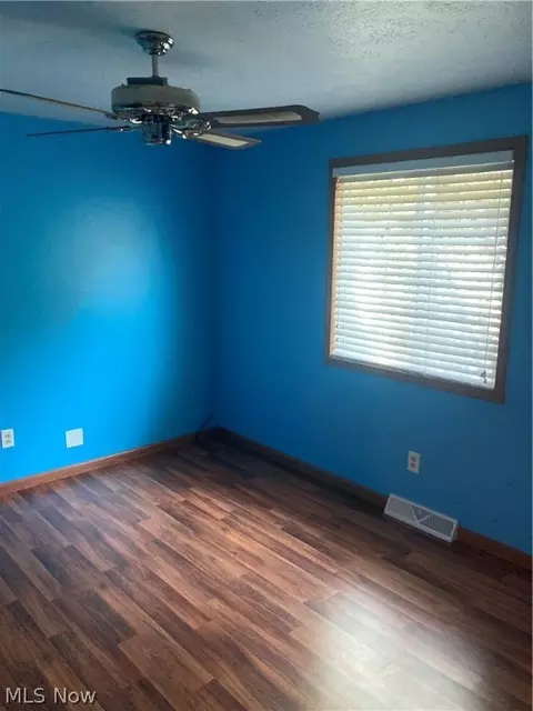 449 Colgate Ave, Elyria, OH 44035 photo 12