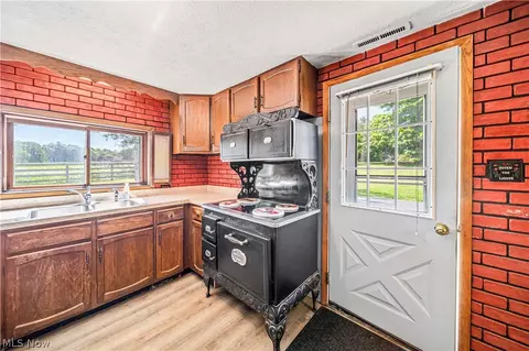Kitchen - 4573 Elberta Rd, Perry, OH 44081 photo 1 of 2