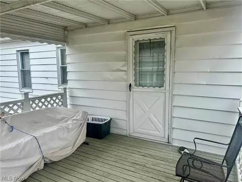 30001 Phillips Ave, Wickliffe, OH 44092 photo 5