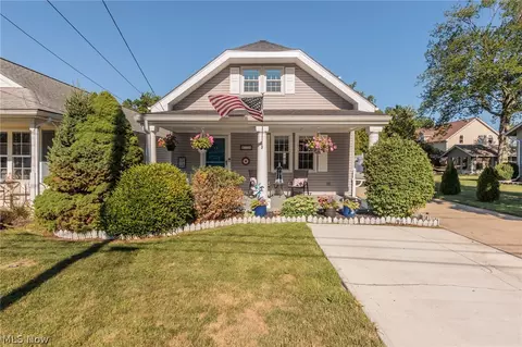120 Sunset Rd, Avon Lake, OH 44012