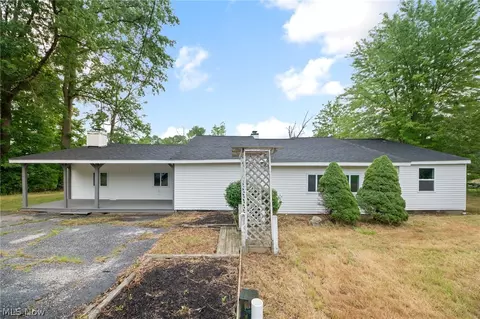 14284 Chardon Windsor Rd, Chardon, OH 44024