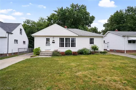 1765 Drenik Dr, Wickliffe, OH 44092