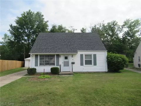 15610 Eleanore Dr, Cleveland, OH 44135