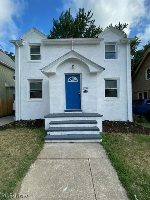 2314 Saratoga Ave, Cleveland, OH 44109