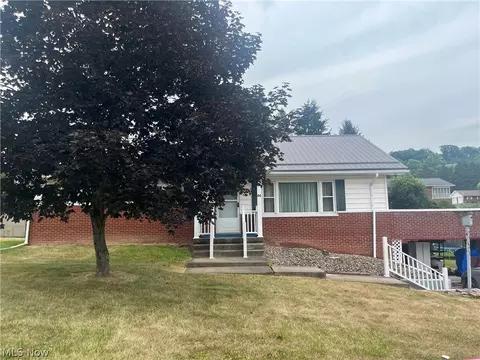 44 Sunset Dr, Caldwell, OH 43724