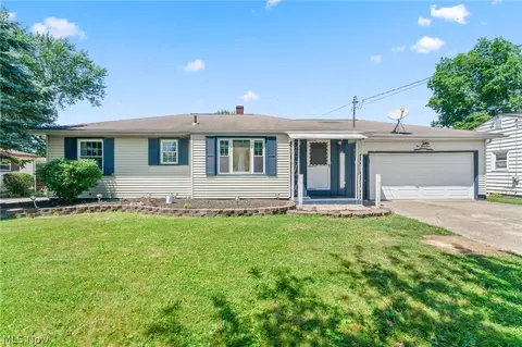 251 Towson Dr NW, Warren, OH 44483