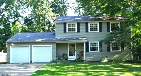 75 Merle Blvd, Munroe Falls, OH 44262