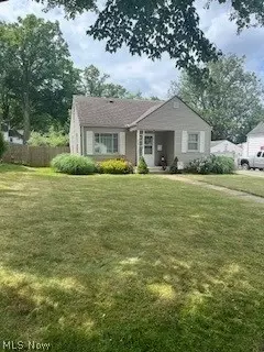 514 Tappan Ct, Ravenna, OH 44266
