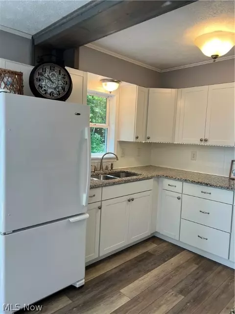Kitchen - 3221 Morningside Ave, Ashtabula, OH 44004 photo 1 of 2