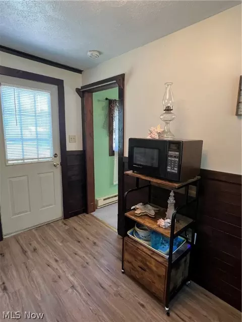 Entry Way - 3221 Morningside Ave, Ashtabula, OH 44004 photo 2 of 3