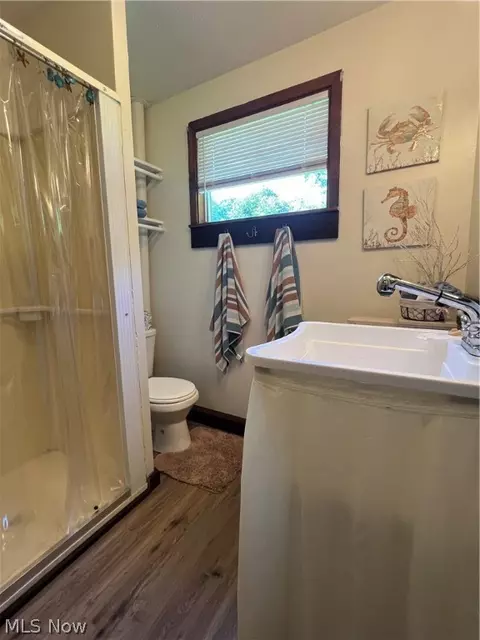 Bath - 3221 Morningside Ave, Ashtabula, OH 44004 photo 6 of 7