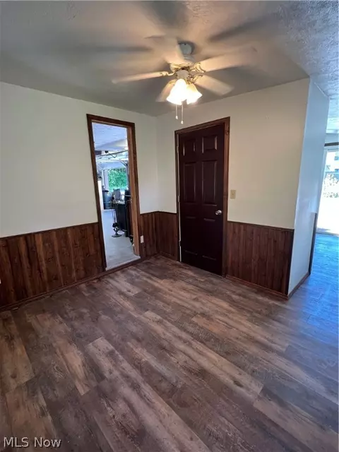 Entry Way - 3221 Morningside Ave, Ashtabula, OH 44004 photo 3 of 3