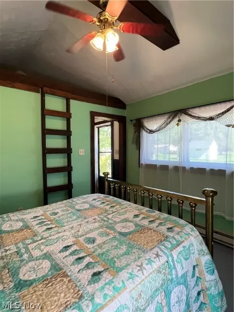 Bedroom - 3221 Morningside Ave, Ashtabula, OH 44004 photo 4 of 6