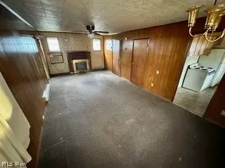 5687 Davis Dr, Mentor On The Lake, OH 44060 photo 2