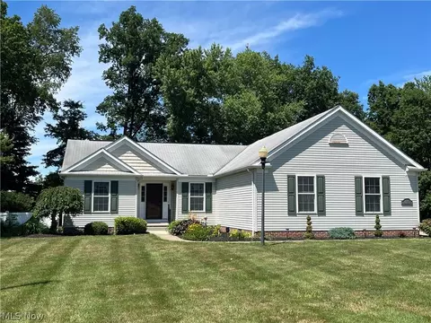 4875 Lovers Ln, Ravenna, OH 44266