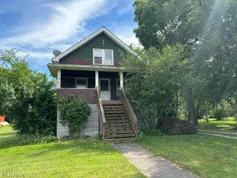 8526 Fosdick Rd, Cleveland, OH 44125