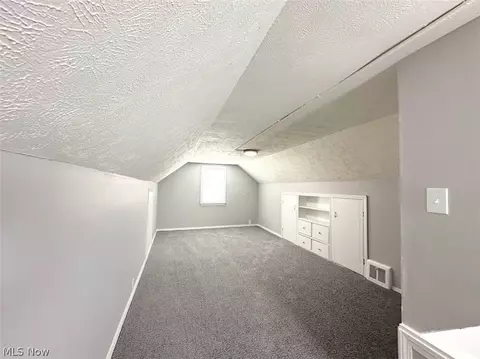 21511 Libby Rd, Maple Heights, OH 44137 photo 10